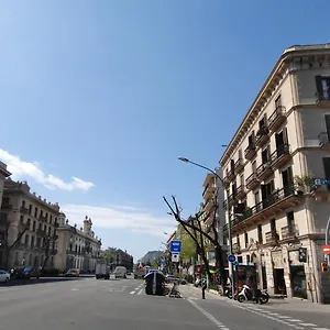 Πανσιόν Orleans, Βαρκελώνη